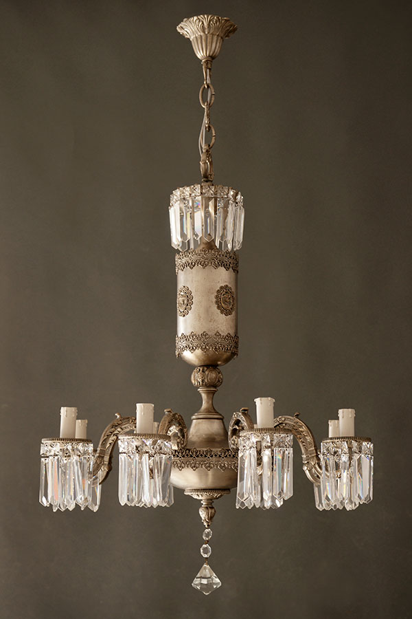 Vieux lustres Collection de vieilles lampes Commerce Pologne