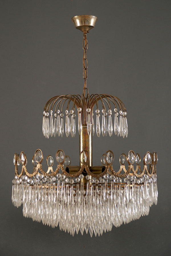 Vieux lustres Collection de vieilles lampes Commerce Pologne