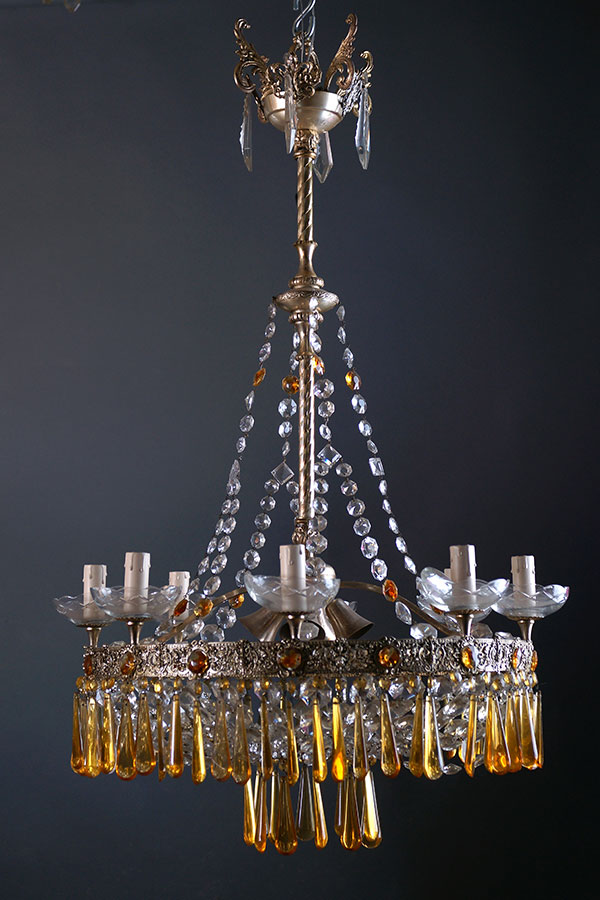 Vieux lustres Collection de vieilles lampes Commerce Pologne