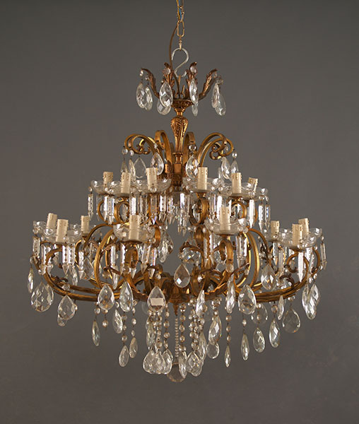 Vieux lustres Collection de vieilles lampes Commerce Pologne
