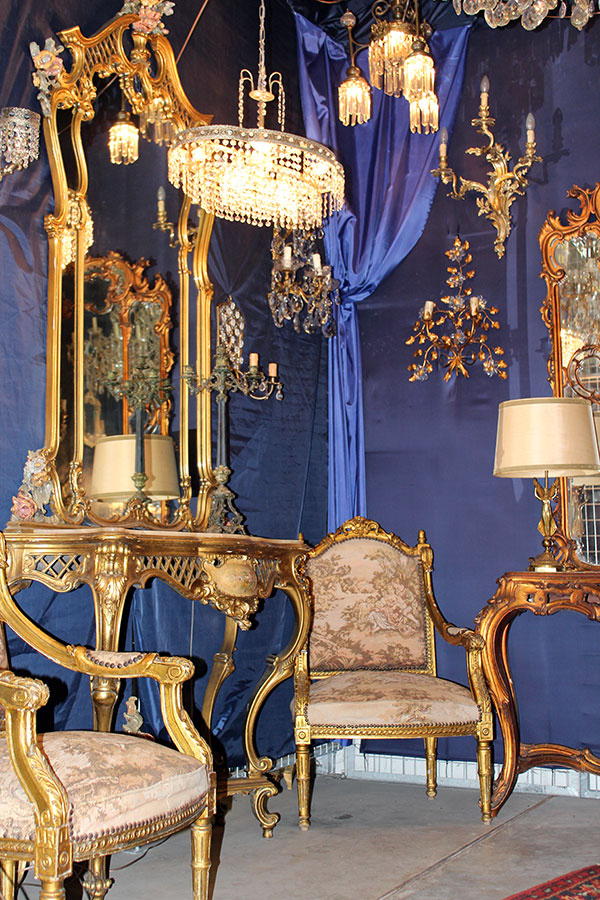 Vieux lustres Collection de vieilles lampes Commerce Pologne